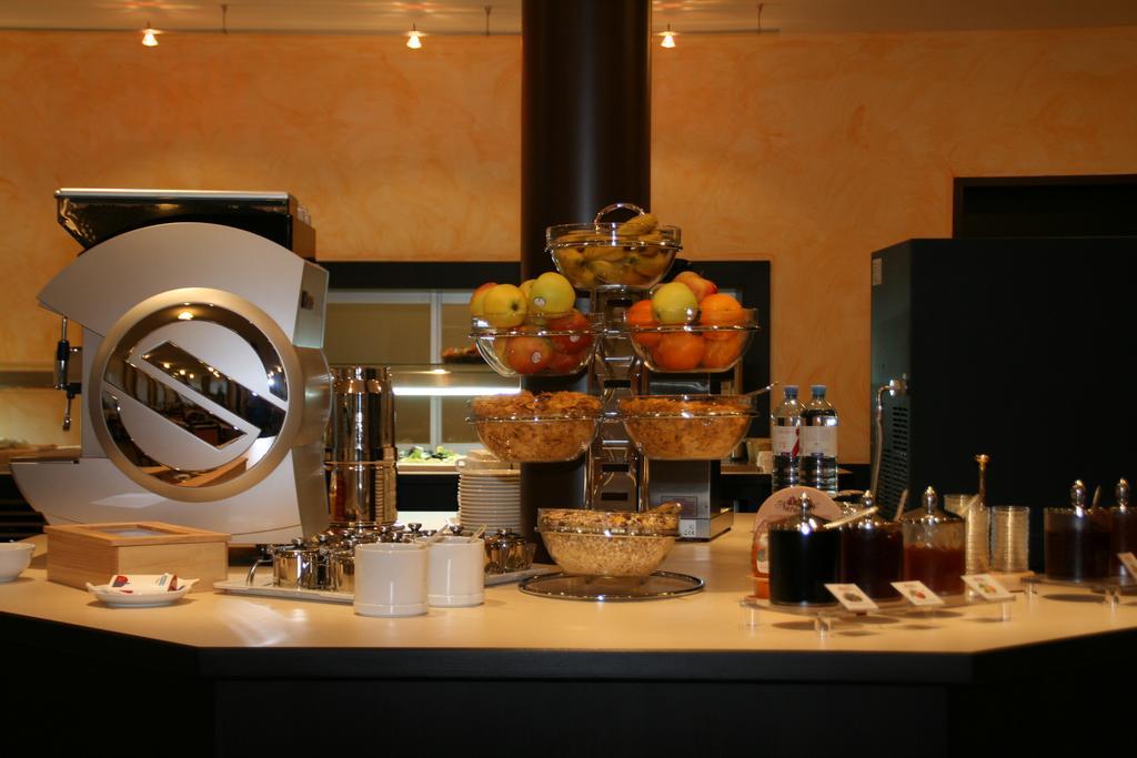 G&K Hotel グントラムスドルフ エクステリア 写真